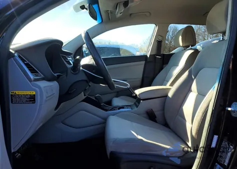 2017 Hyundai Tucson Limited z USA, uszkodzony, nr VIN KM8J3CA46HU397440